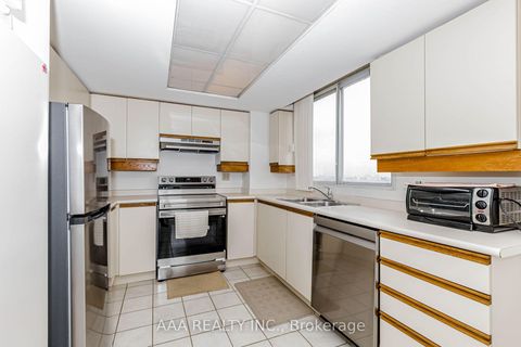 Photo 16 at 2101 - 5 Concorde Place, Don Mills, Toronto