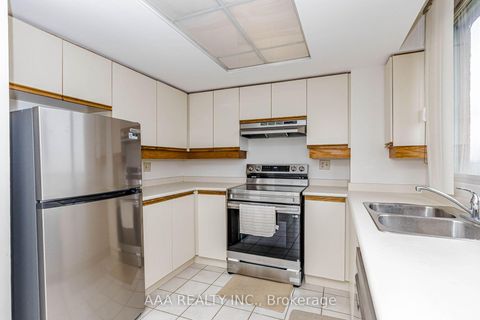 Photo 17 at 2101 - 5 Concorde Place, Don Mills, Toronto