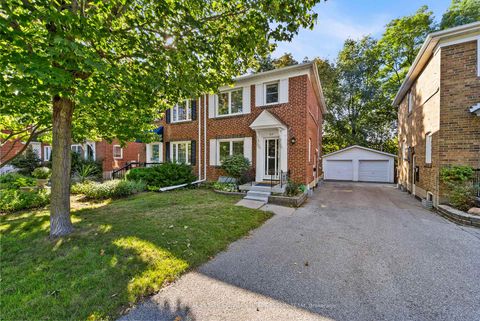 Photo 1 at 63 Thursfield Crescent, Leaside, Toronto