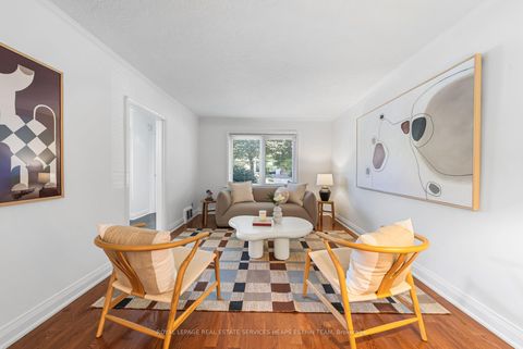 Photo 3 at 63 Thursfield Crescent, Leaside, Toronto