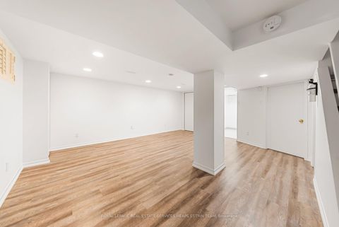 Photo 29 at 63 Thursfield Crescent, Leaside, Toronto