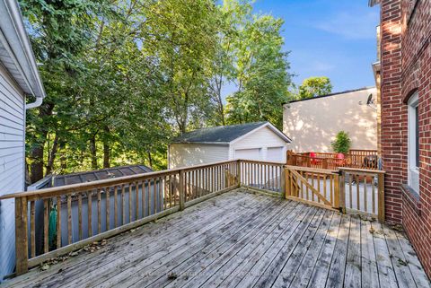 Photo 33 at 63 Thursfield Crescent, Leaside, Toronto