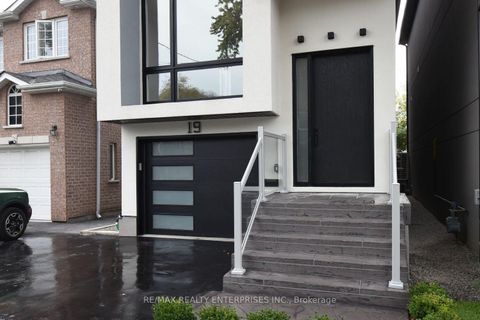 Photo 2 at 19 Simpson Avenue, Mimico, Toronto