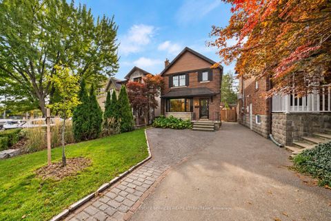 Photo 1 at 817 Millwood Road, Leaside, Toronto