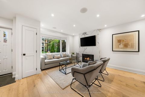 Photo 5 at 817 Millwood Road, Leaside, Toronto