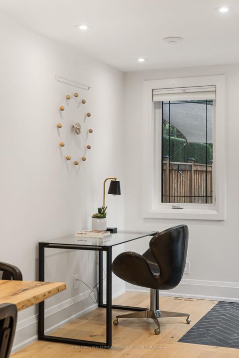 Photo 12 at 817 Millwood Road, Leaside, Toronto