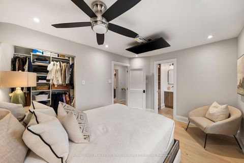 Photo 20 at 817 Millwood Road, Leaside, Toronto