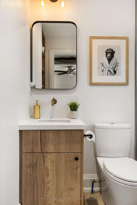 Photo 21 at 817 Millwood Road, Leaside, Toronto