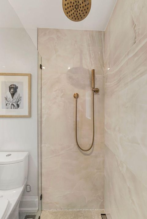 Photo 24 at 817 Millwood Road, Leaside, Toronto