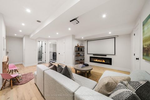 Photo 35 at 817 Millwood Road, Leaside, Toronto