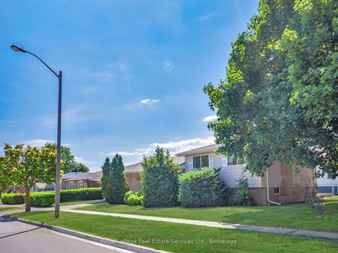 Photo 1 at 1 Mosswood Lane, Clairville, Toronto