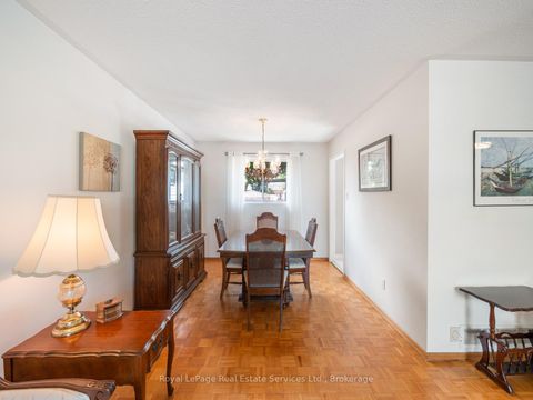 Photo 10 at 1 Mosswood Lane, Clairville, Toronto