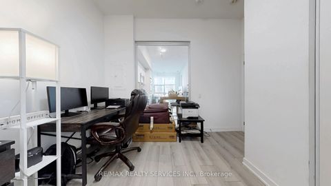 Photo 10 at 102 - 1787 St. Clair Avenue W, Pellam Park, Toronto