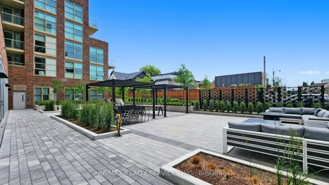 Photo 16 at 102 - 1787 St. Clair Avenue W, Pellam Park, Toronto
