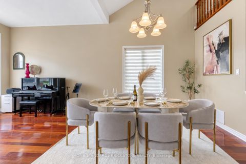 Photo 7 at 134 Kingshill Road, Oak Ridges, Richmond Hill