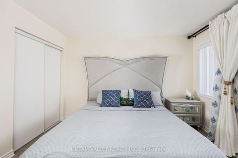 Photo 10 at 88 Jolly Way S, Dorset Park, Toronto