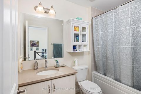 Photo 14 at 88 Jolly Way S, Dorset Park, Toronto