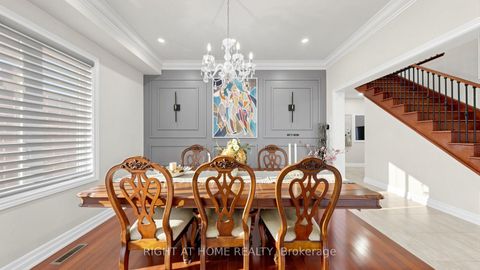 Photo 5 at 40 Chateau Drive, Vellore Village, Vaughan