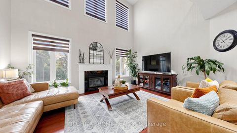Photo 6 at 40 Chateau Drive, Vellore Village, Vaughan