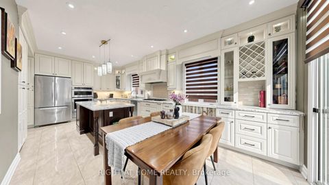 Photo 18 at 40 Chateau Drive, Vellore Village, Vaughan