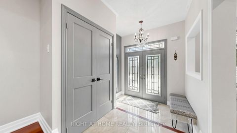 Photo 22 at 40 Chateau Drive, Vellore Village, Vaughan