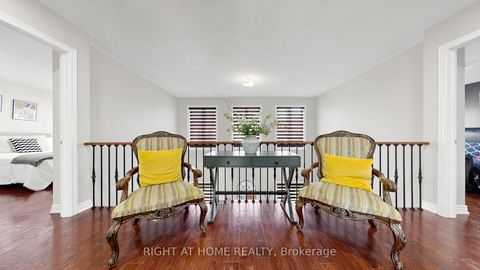 Photo 25 at 40 Chateau Drive, Vellore Village, Vaughan