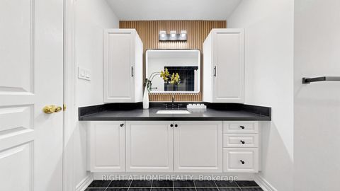 Photo 42 at 40 Chateau Drive, Vellore Village, Vaughan