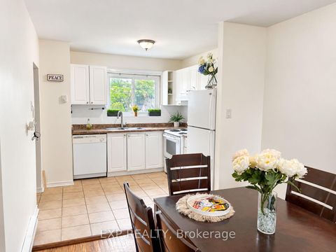 Photo 2 at 111 - 55 Godstone Road, Don Valley Village, Toronto