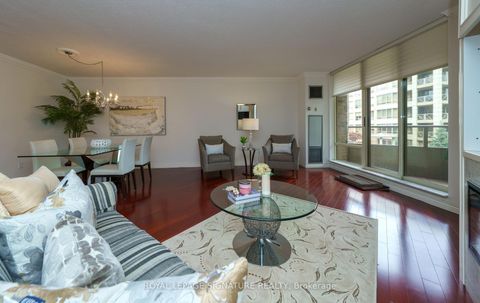 Photo 8 at 216 - 215 The Donway West W, Don Mills, Toronto