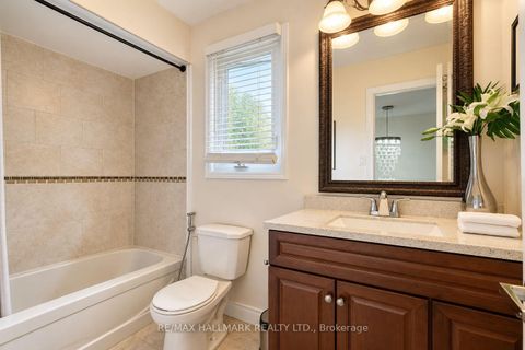 Photo 18 at 14 Crawford Rose Drive, Aurora Heights, Aurora