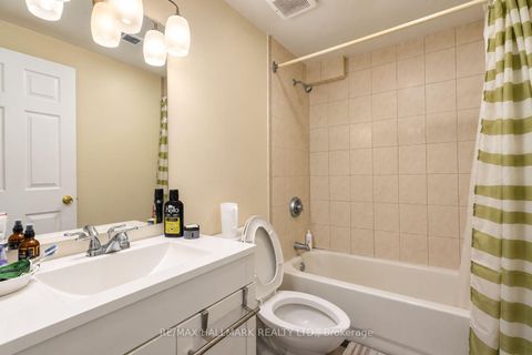 Photo 37 at 14 Crawford Rose Drive, Aurora Heights, Aurora