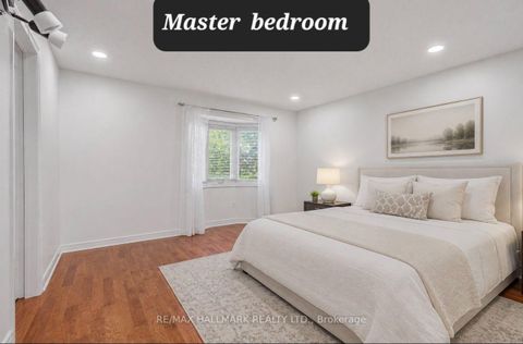 Photo 12 at 70 - 190 Harding Boulevard W, North Richvale, Richmond Hill