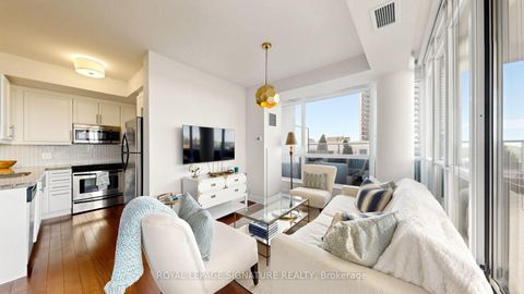 Photo 7 at 402 - 500 St Clair Avenue W, Cedarvale, Toronto