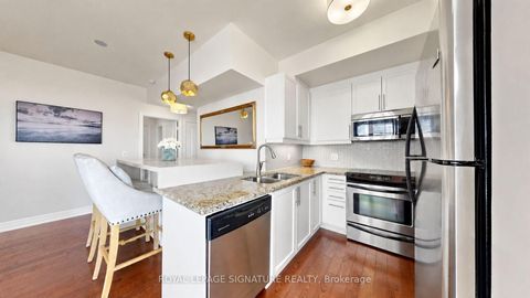 Photo 9 at 402 - 500 St Clair Avenue W, Cedarvale, Toronto