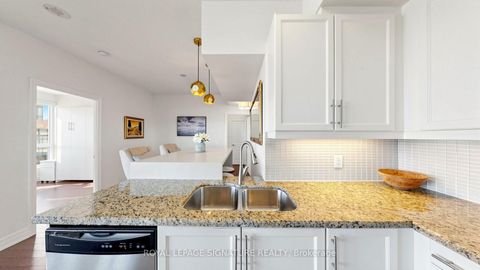 Photo 11 at 402 - 500 St Clair Avenue W, Cedarvale, Toronto