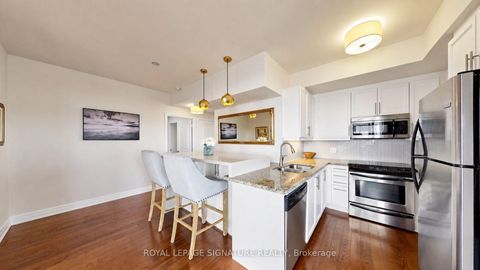 Photo 13 at 402 - 500 St Clair Avenue W, Cedarvale, Toronto