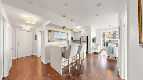 Photo 15 at 402 - 500 St Clair Avenue W, Cedarvale, Toronto