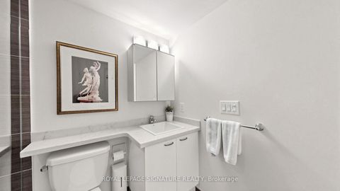 Photo 20 at 402 - 500 St Clair Avenue W, Cedarvale, Toronto