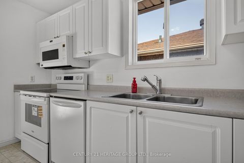 Photo 14 at 162 Madelaine Drive, Painswick South, Barrie