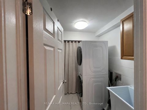 Photo 11 at 36 FERGUS Avenue N, Oak Ridges Lake Wilcox, Richmond Hill