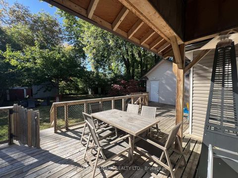 Photo 14 at 36 FERGUS Avenue N, Oak Ridges Lake Wilcox, Richmond Hill