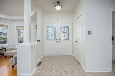 Photo 7 at 21 Silvercreek Crescent, Ardagh, Barrie