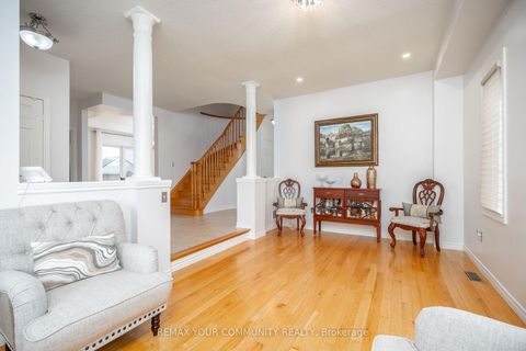 Photo 10 at 21 Silvercreek Crescent, Ardagh, Barrie