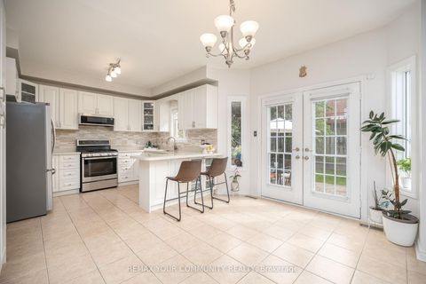 Photo 14 at 21 Silvercreek Crescent, Ardagh, Barrie
