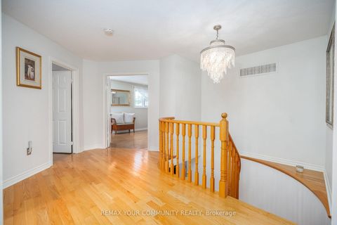 Photo 19 at 21 Silvercreek Crescent, Ardagh, Barrie