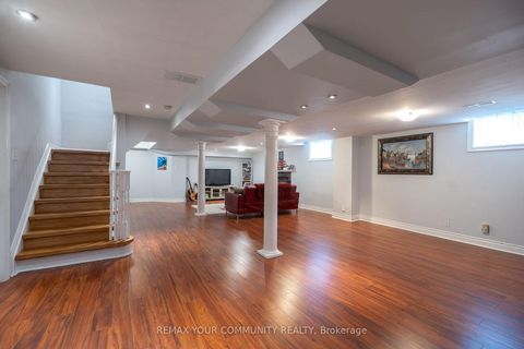 Photo 27 at 21 Silvercreek Crescent, Ardagh, Barrie