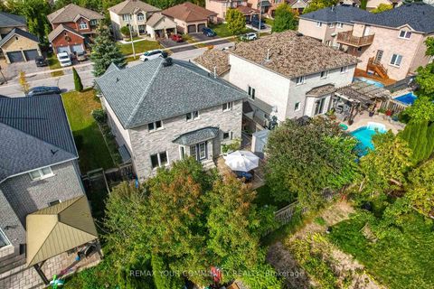 Photo 39 at 21 Silvercreek Crescent, Ardagh, Barrie