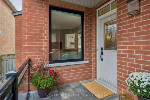 Photo 2 at 19 Ballymore Drive, Bayview Wellington, Aurora
