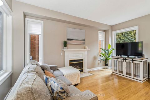 Photo 7 at 19 Ballymore Drive, Bayview Wellington, Aurora