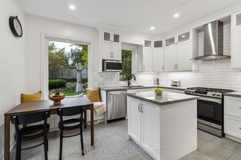 Photo 10 at 19 Ballymore Drive, Bayview Wellington, Aurora